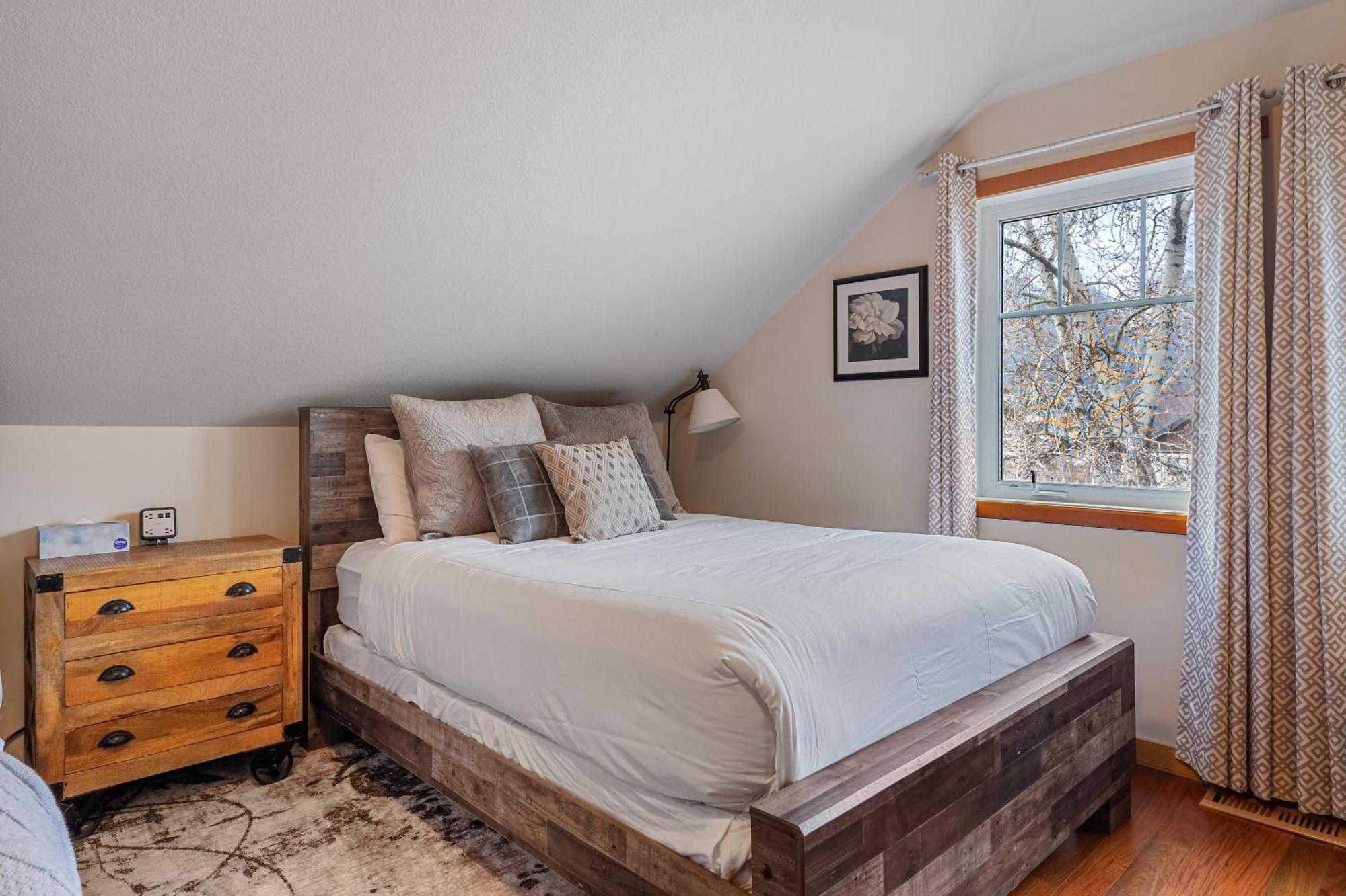 Parkland301 Sunlit 2,000 Ft² Penthouse With Mtn View Lägenhet Canmore Exteriör bild